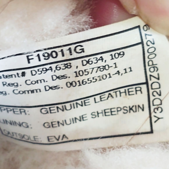 UGG Sheepskin Mongolian Tall Boots Size 8 Sand/Tan - Picture 10 of 11